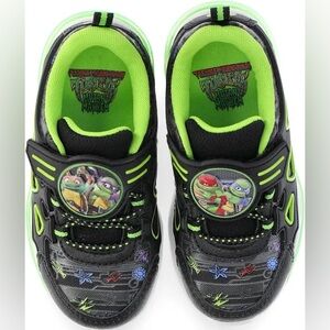NWT New Teenage Mutant Ninja Turtles Toddler Boys LightUp Athletic Shoes Size 11